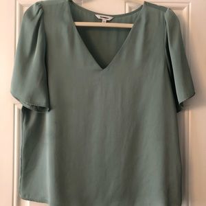 Express Size M Olive Green Short Sleeved Top